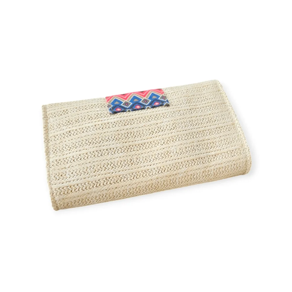 Straw Clutch